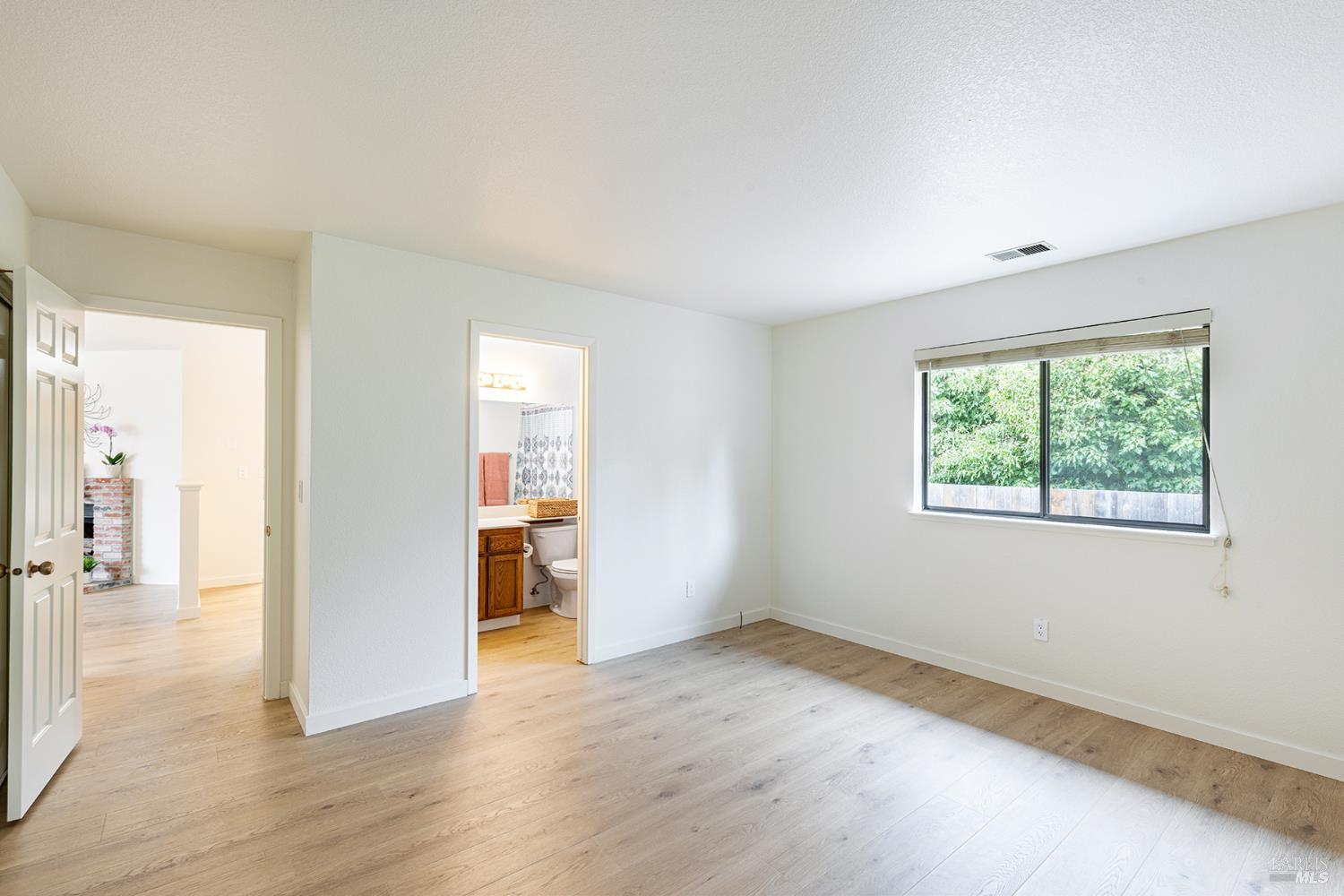 843 Falcon Way Healdsburg, CA 95448 - Photo 12 of 29 Primary Suite overlooks rear yard