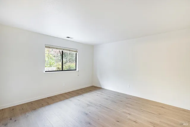 $665,000 | 843 Falcon Way, Healdsburg, CA 95448