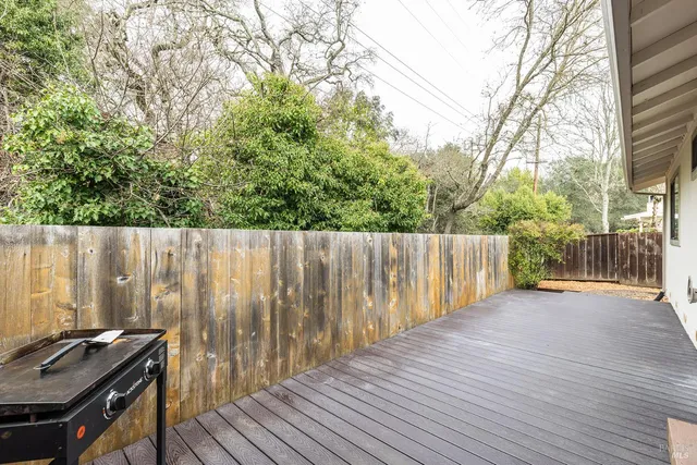 $665,000 | 843 Falcon Way, Healdsburg, CA 95448