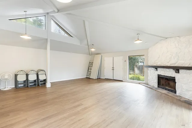 $665,000 | 843 Falcon Way, Healdsburg, CA 95448