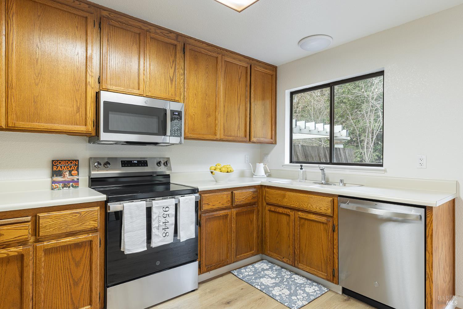 843 Falcon Way Healdsburg, CA 95448 - Photo 8 of 29