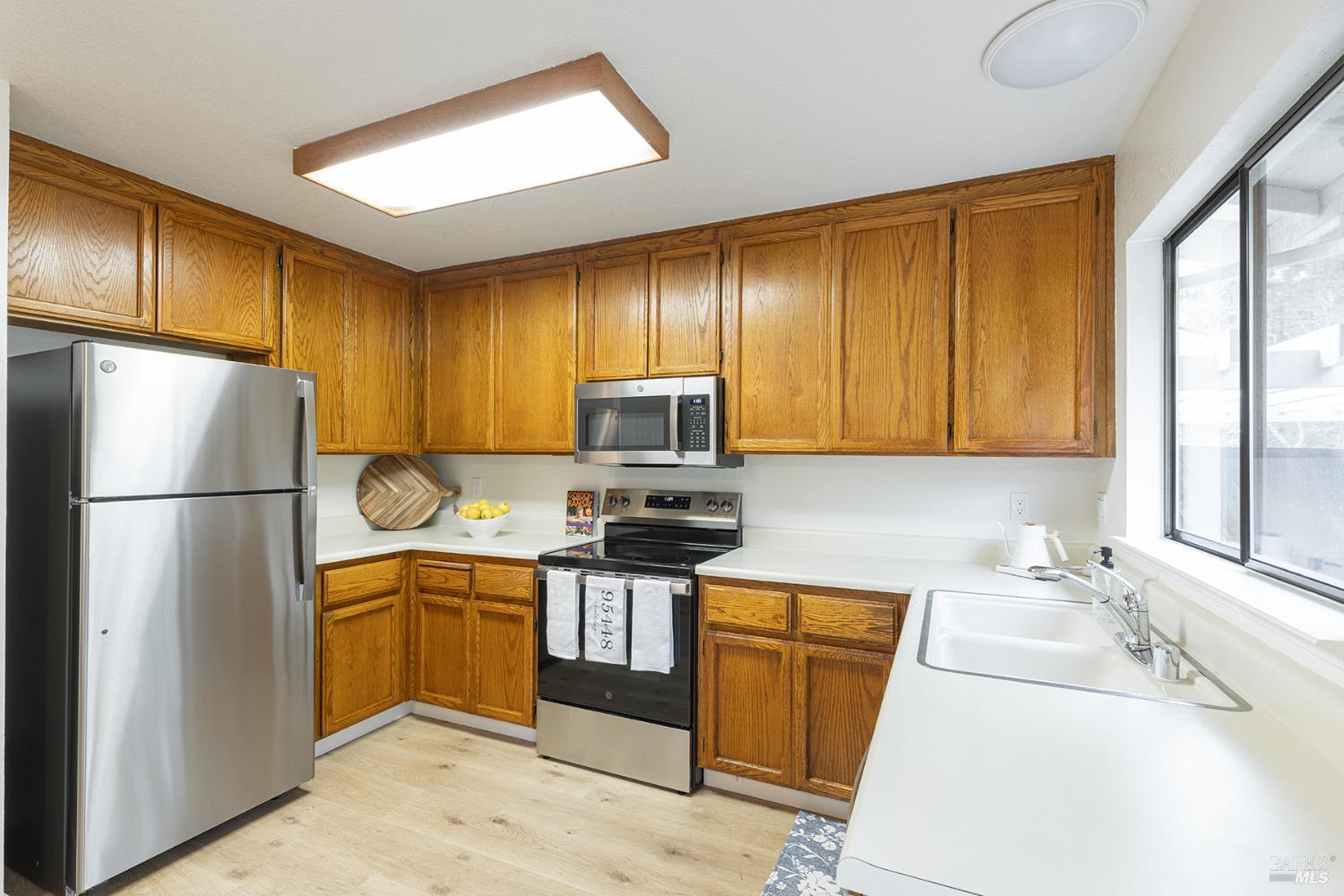 843 Falcon Way Healdsburg, CA 95448 - Photo 9 of 29