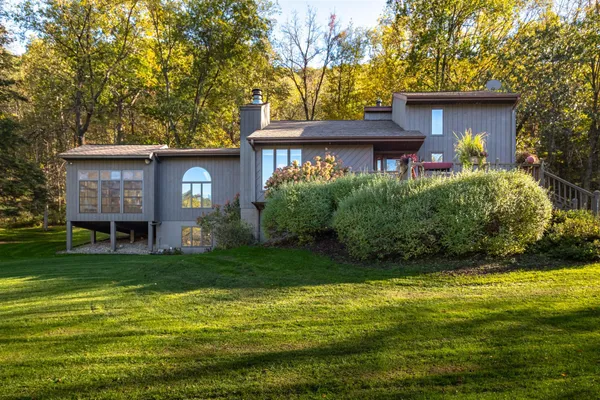 $639,900 | 7030 Birchwood Drive, La Crescent, MN 55947