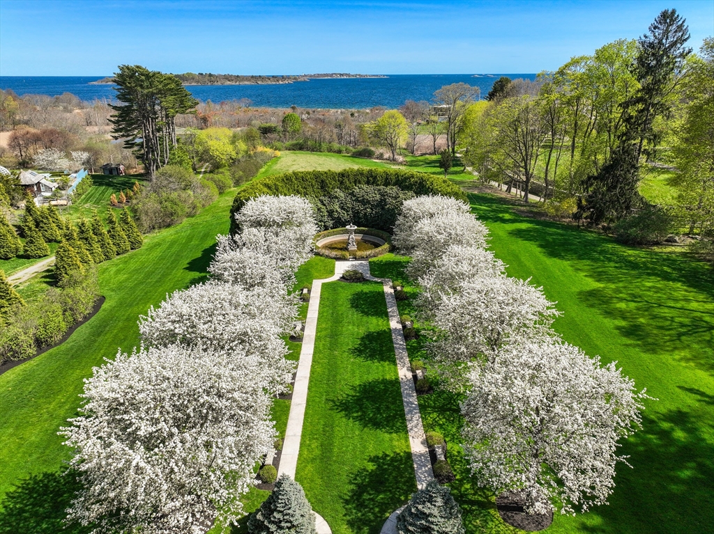 53 Paine Avenue Beverly, MA 01915 - Photo 37 of 40