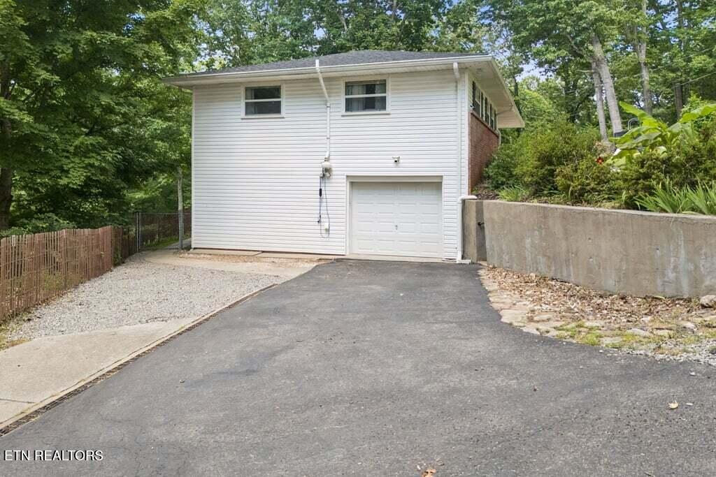 103 Morgan Road Oak Ridge, TN 37830 - Photo 5 of 54 43-103 Morgan Rd - 043