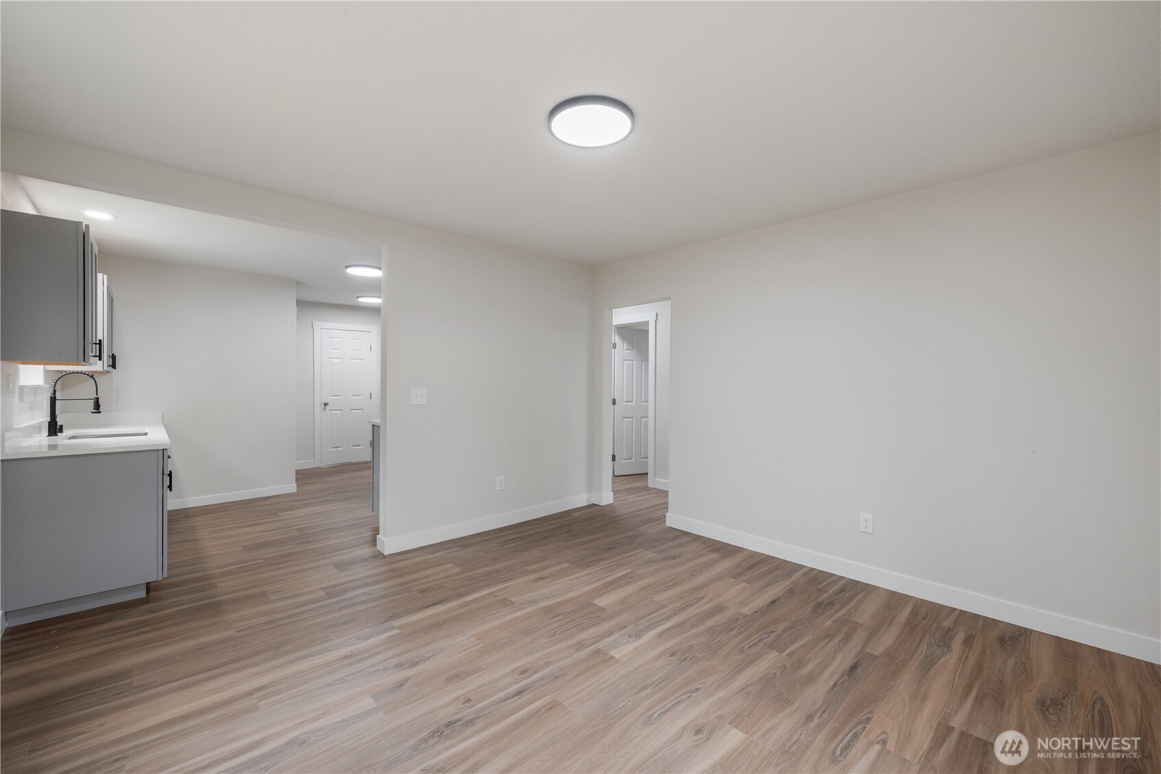 288 21st Avenue Longview, WA 98632 - Photo 3 of 22 a view of an empty room and wooden floor