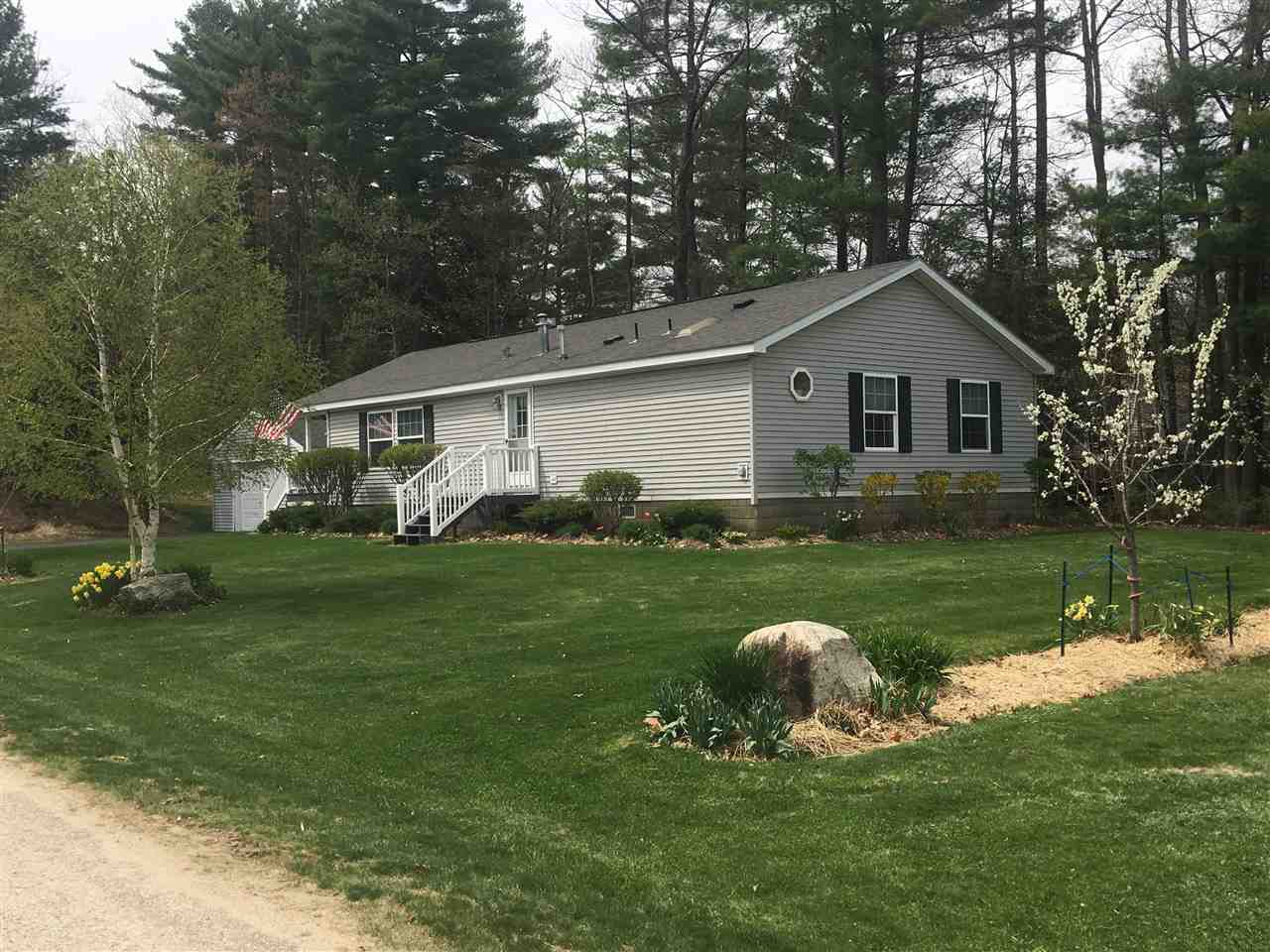37 Osprey Road Alton, NH 03809 - Photo 2 of 17