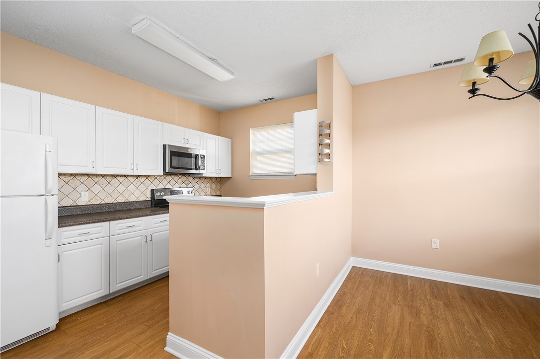106 Mill Street, Unit 202 Woonsocket, RI 02895 - Photo 7 of 30 Gallery Image 7
