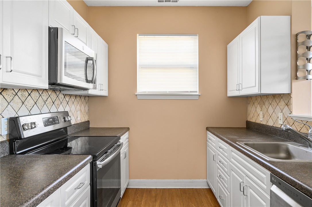 106 Mill Street, Unit 202 Woonsocket, RI 02895 - Photo 8 of 30 Gallery Image 8