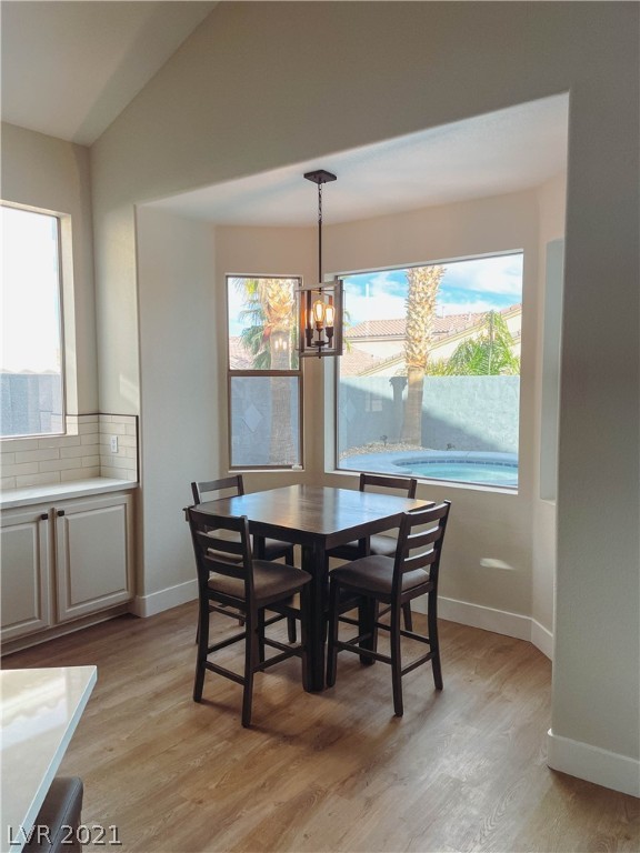 278 Pointe Ranier Avenue Henderson, NV 89012 - Photo 9 of 38