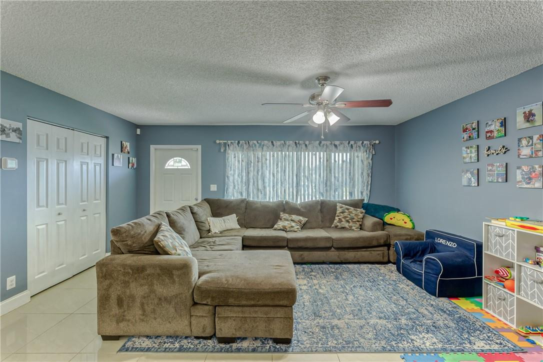 18443 Ruffian Way Boca Raton, FL 33496 - Photo 6 of 35 Photo 6