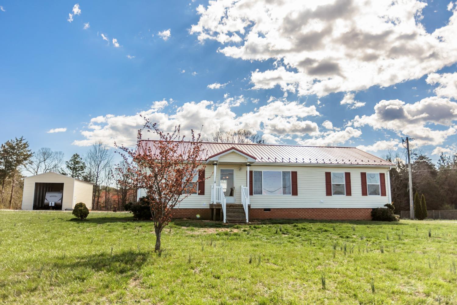5084 Old Courthouse Road Appomattox, VA 24522 - Photo 1 of 31 Gallery Image 1