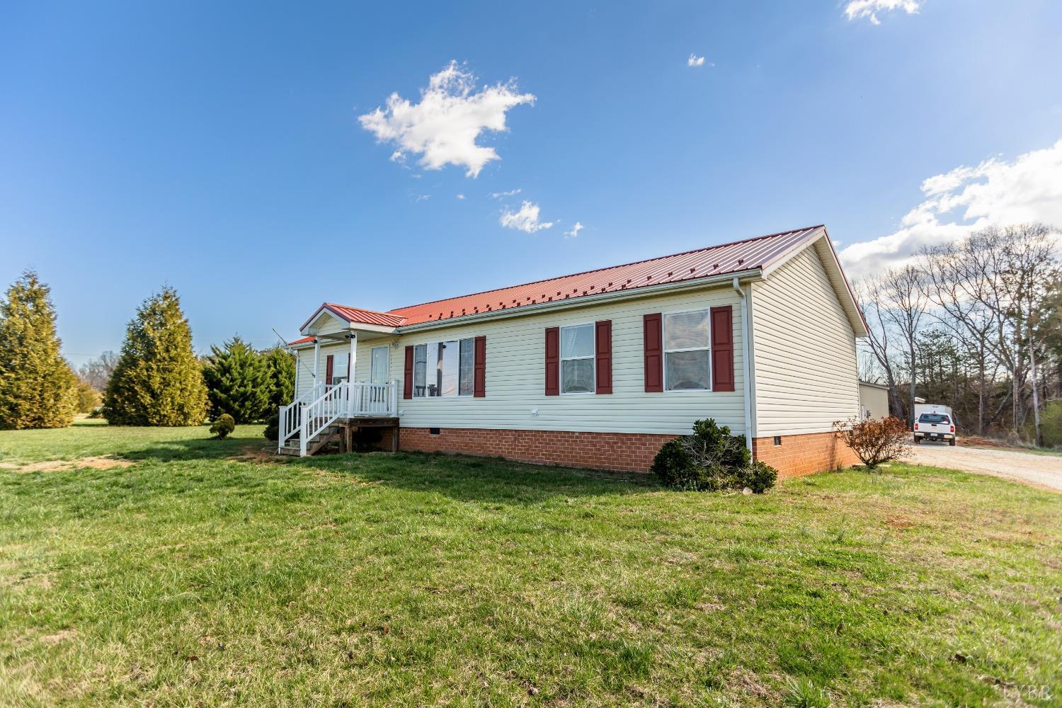 5084 Old Courthouse Road Appomattox, VA 24522 - Photo 5 of 31 Gallery Image 5