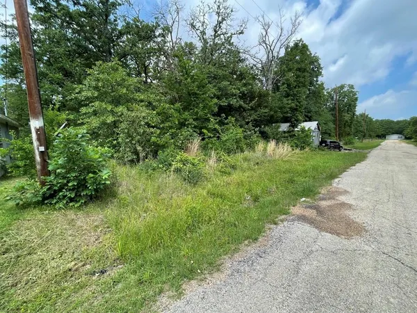 $9,900 | Lot 510 Mustang Drive, Mabank, TX 75156