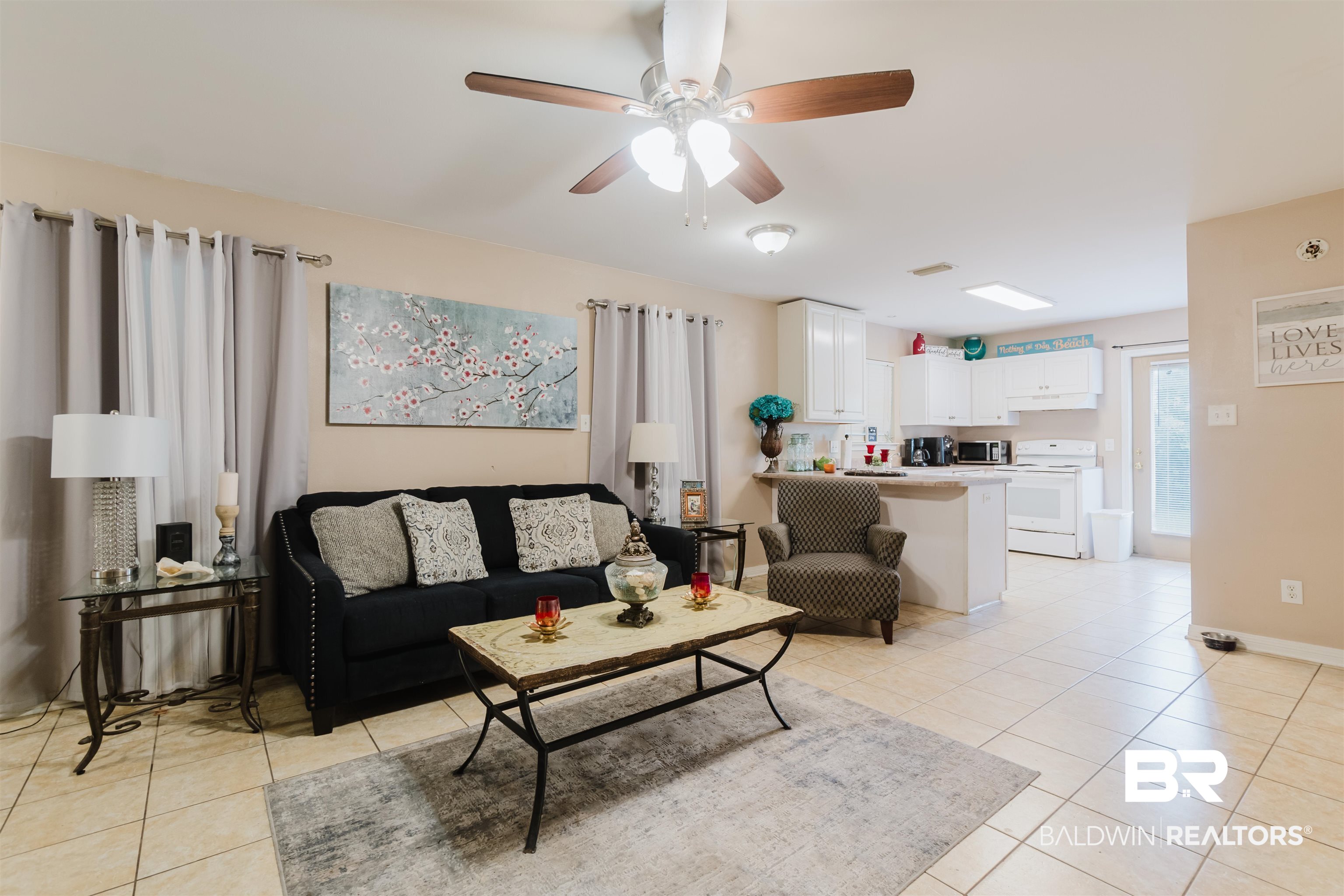 20134 Lowery Lane Gulf Shores, AL 36542 - Photo 3 of 84