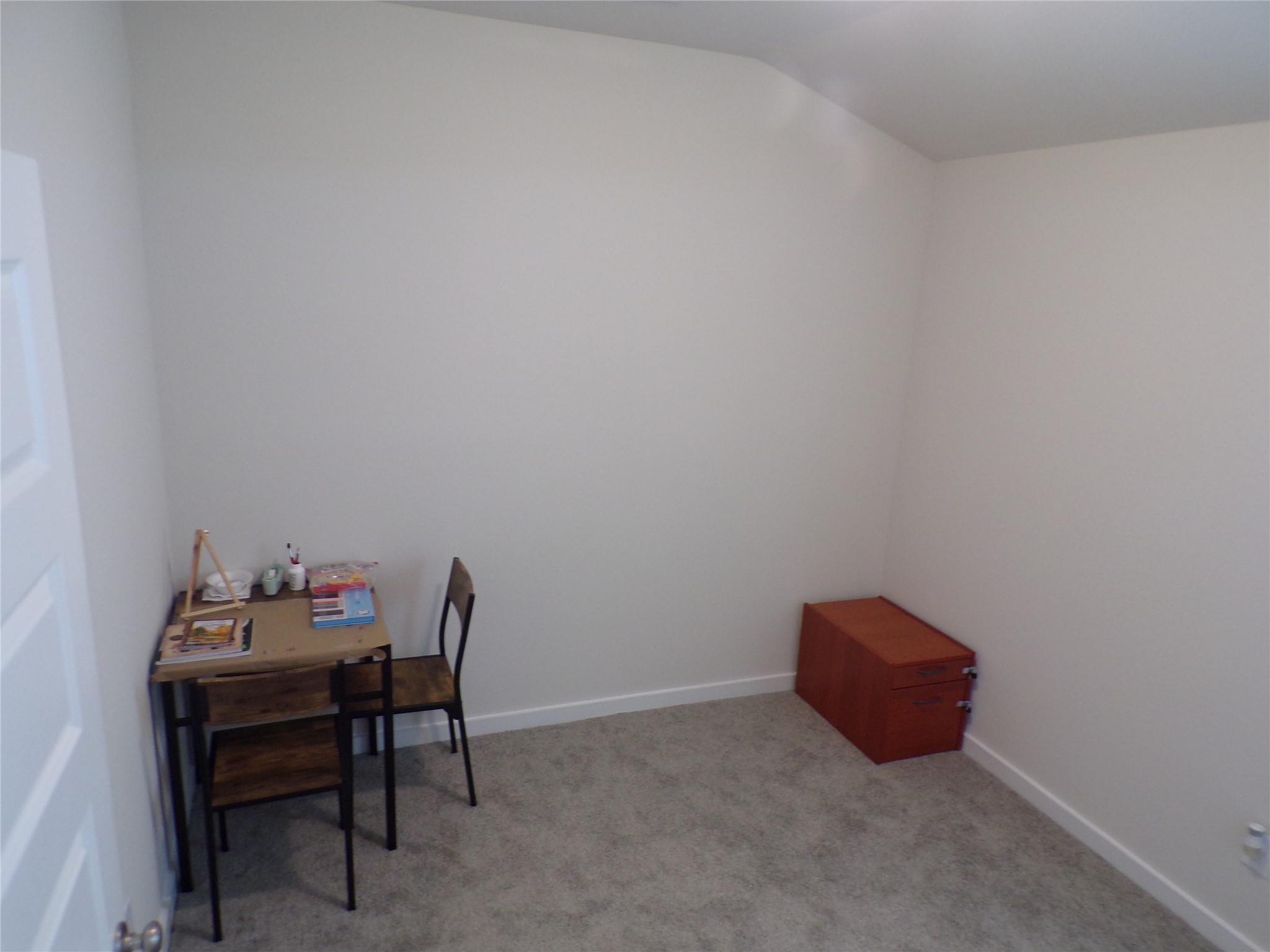 15419 Dapple Blf Lane Conroe, TX 77302 - Photo 14 of 19 a room with furniture and a table