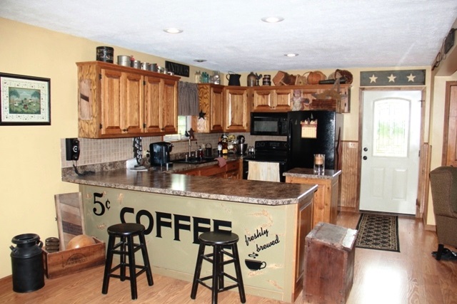7910 Liberty Road Tell City, IN 47586 - Photo 4 of 30