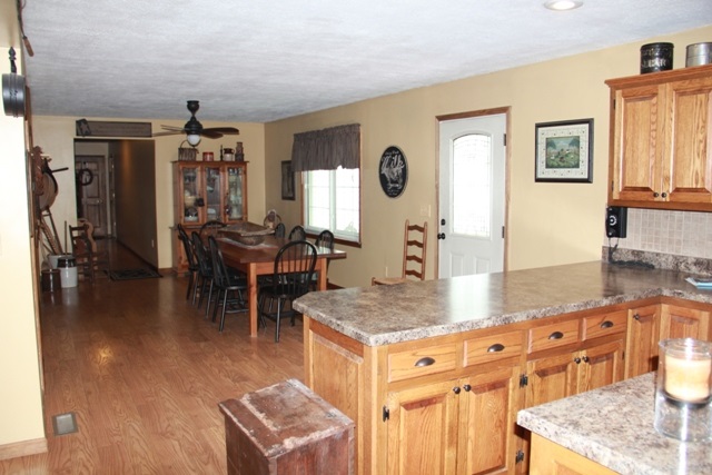 7910 Liberty Road Tell City, IN 47586 - Photo 6 of 30