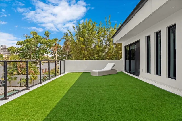 $4,480,000 | 1601 Diplomat Parkway, Hollywood, FL 33019