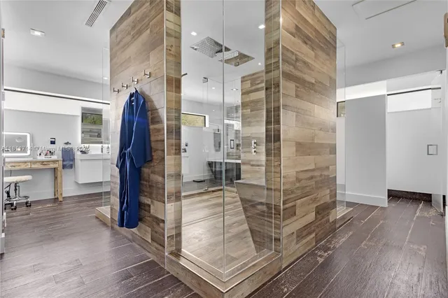 $4,480,000 | 1601 Diplomat Parkway, Hollywood, FL 33019