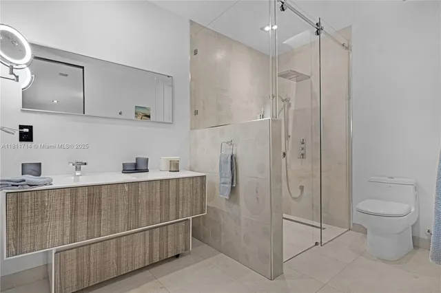 $4,480,000 | 1601 Diplomat Parkway, Hollywood, FL 33019