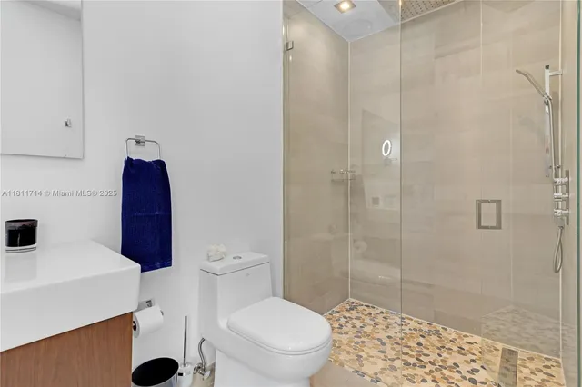 $4,480,000 | 1601 Diplomat Parkway, Hollywood, FL 33019