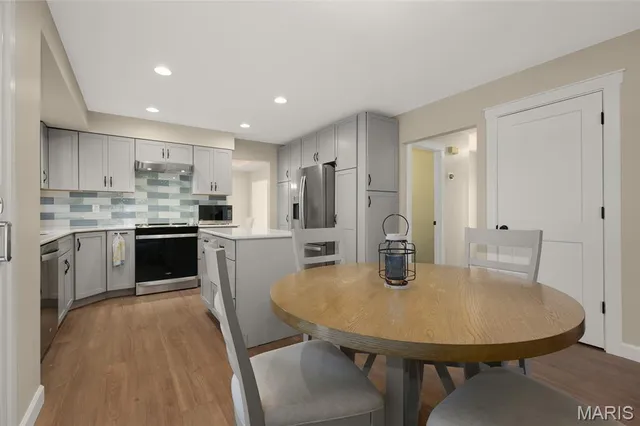 $399,900 | 2835 Belle Terre Court, St. Louis, MO 63129