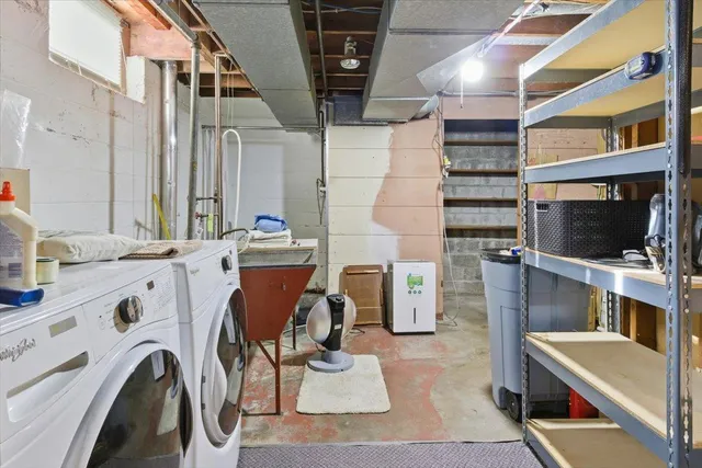 $370,000 | 1808 Tatum Street, Falcon Heights, MN 55113