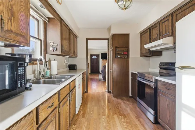 $370,000 | 1808 Tatum Street, Falcon Heights, MN 55113