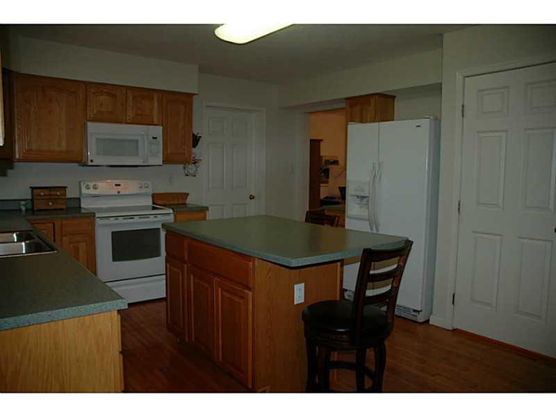 193 Lori Road Gibsonia, PA 15044 - Photo 6 of 25 Kitchen.