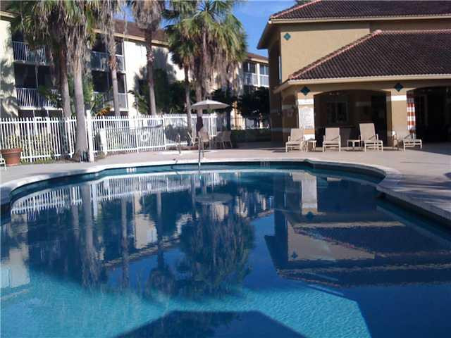 460 South Park Road, Unit 201 Hollywood, FL 33021 - Photo 1 of 12 Exterior Front