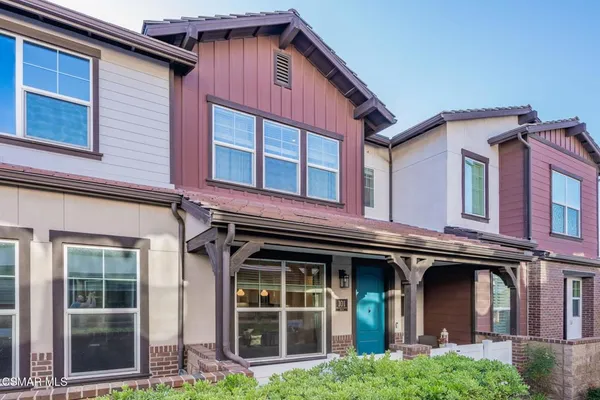 $677,000 | 101 Red Brick Drive, Unit 5, Simi Valley, CA 93065