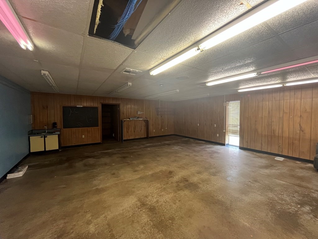 215 Buchanan Street Broaddus, TX 75929 - Photo 22 of 30 a view of an empty room