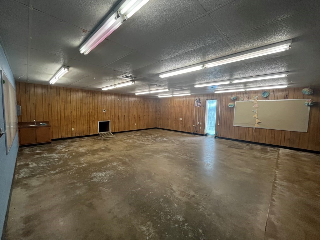 215 Buchanan Street Broaddus, TX 75929 - Photo 24 of 30 a view of a room with gym equipment