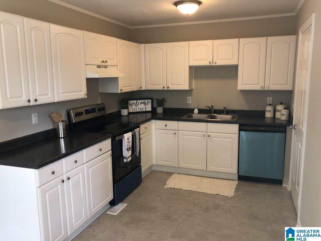 108 8th Place Pleasant Grove, AL 35127 - Photo 3 of 6