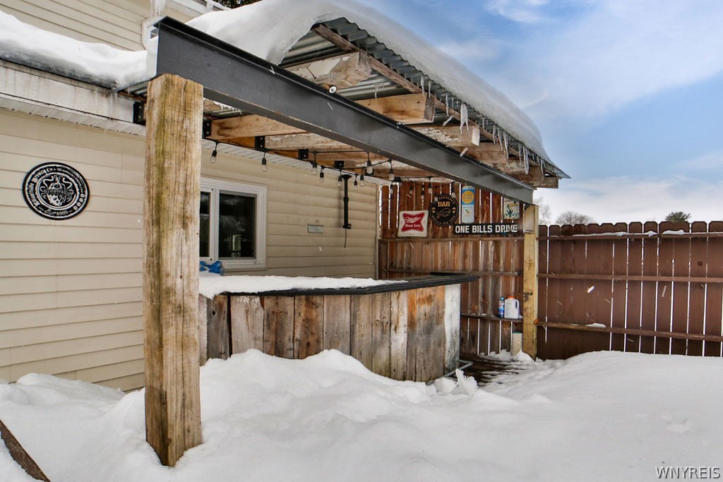 5128 Armor Duells Road Orchard Park, NY 14127 - Photo 40 of 45 Back deck bar