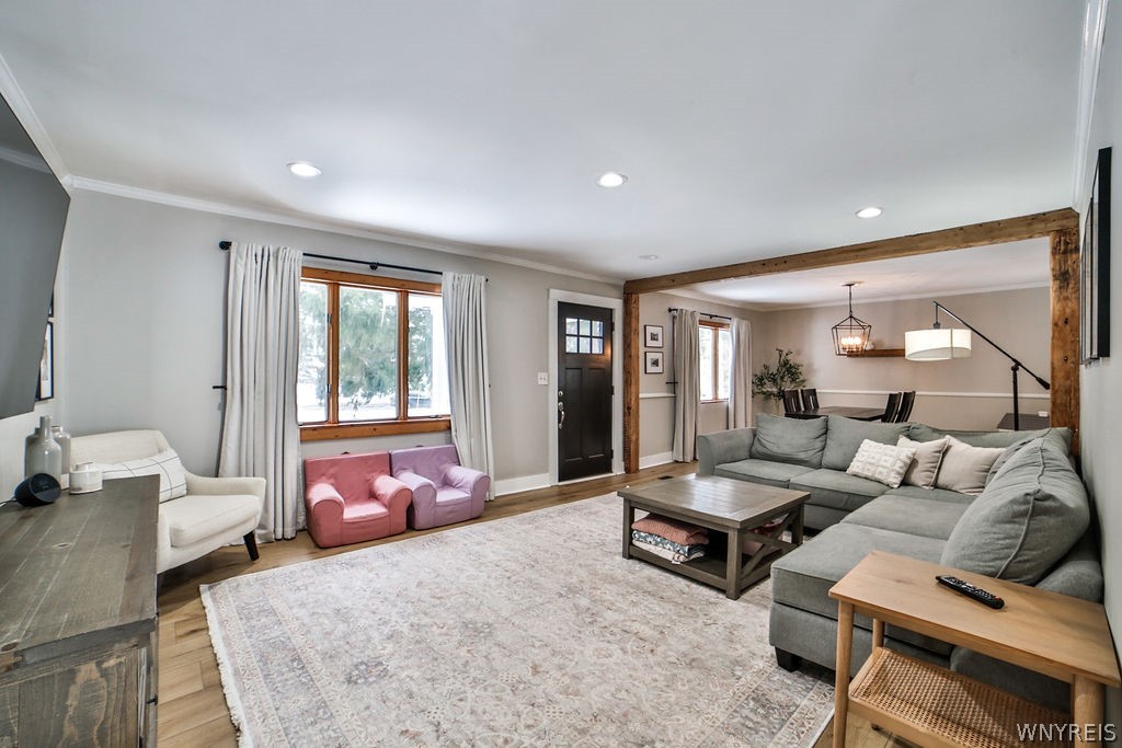 5128 Armor Duells Road Orchard Park, NY 14127 - Photo 6 of 45 Living room