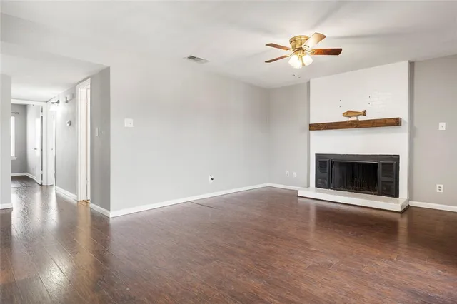 $1,575 | 208 Wilshire Drive, Unit B, Euless, TX 76040