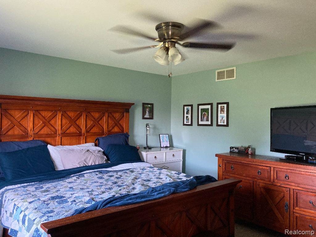 5919 Brigham Road Goodrich, MI 48438 - Photo 4 of 6 Gallery Image 4