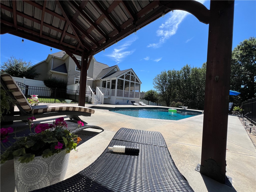 116 Lyndhurst Drive Anderson, SC 29621 - Photo 7 of 25