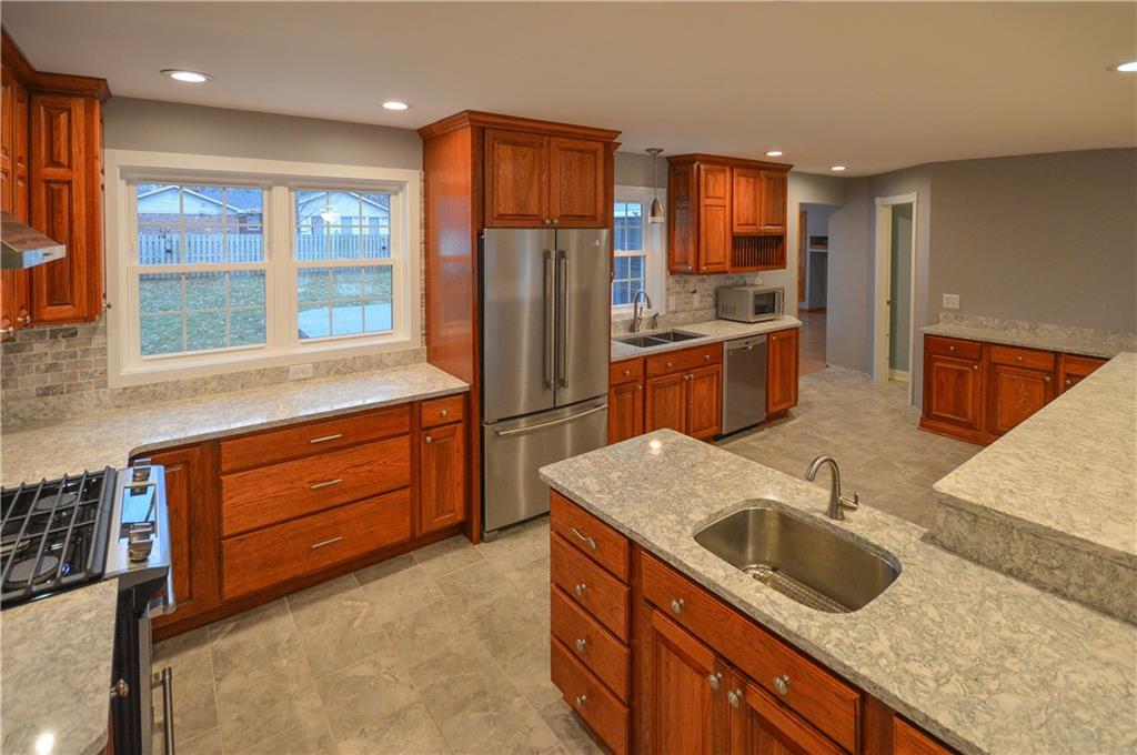 4545 Melbourne Road Indianapolis, IN 46228 - Photo 10 of 27 Gallery Image 10