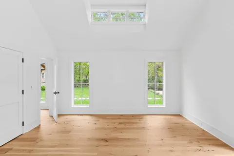 $7,495,000 | 206 Water Hole Road, East Hampton, NY 11937