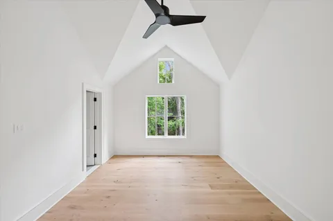 $7,495,000 | 206 Water Hole Road, East Hampton, NY 11937