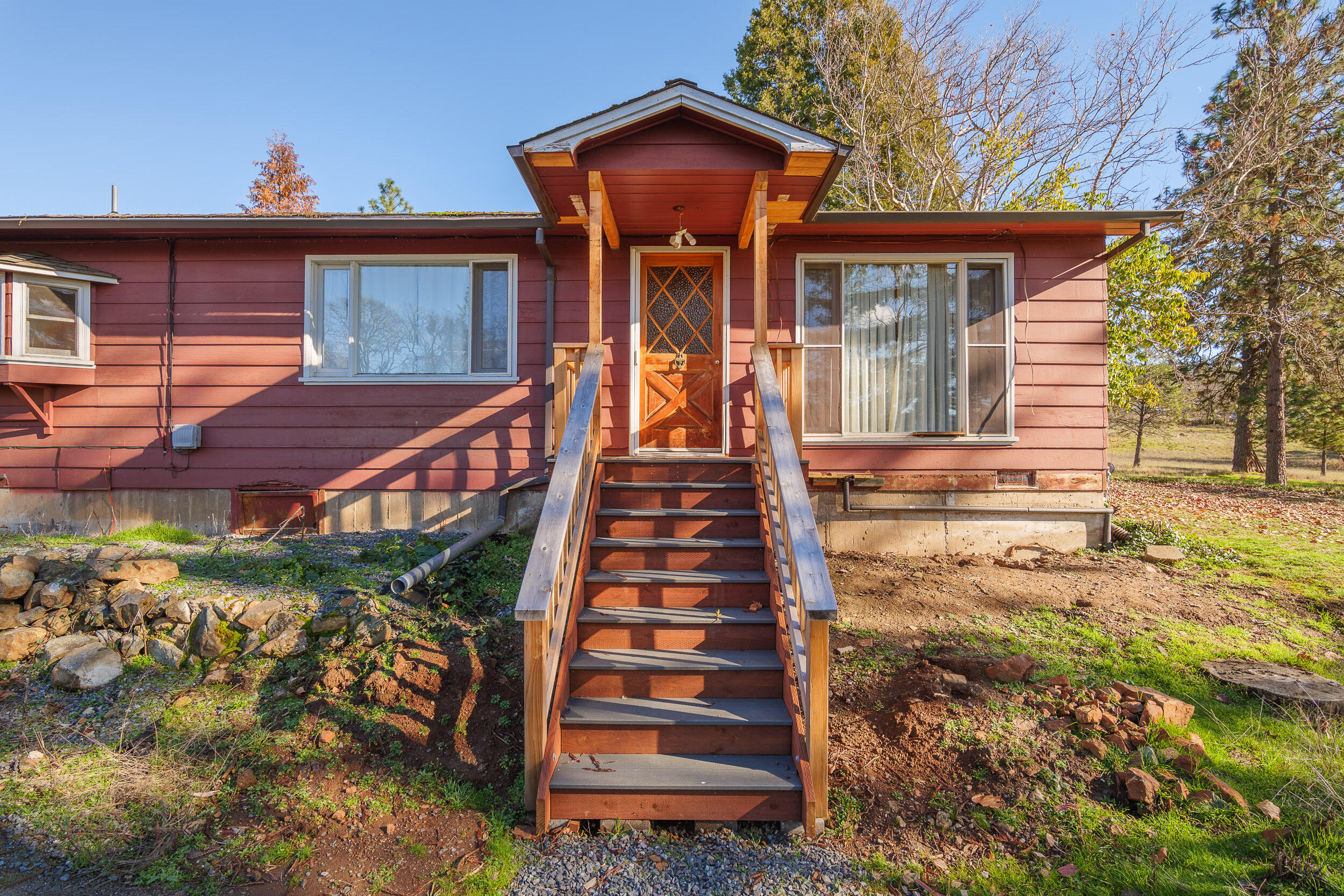 2487 Scoville Road Grants Pass, OR 97526 - Photo 8 of 46 8