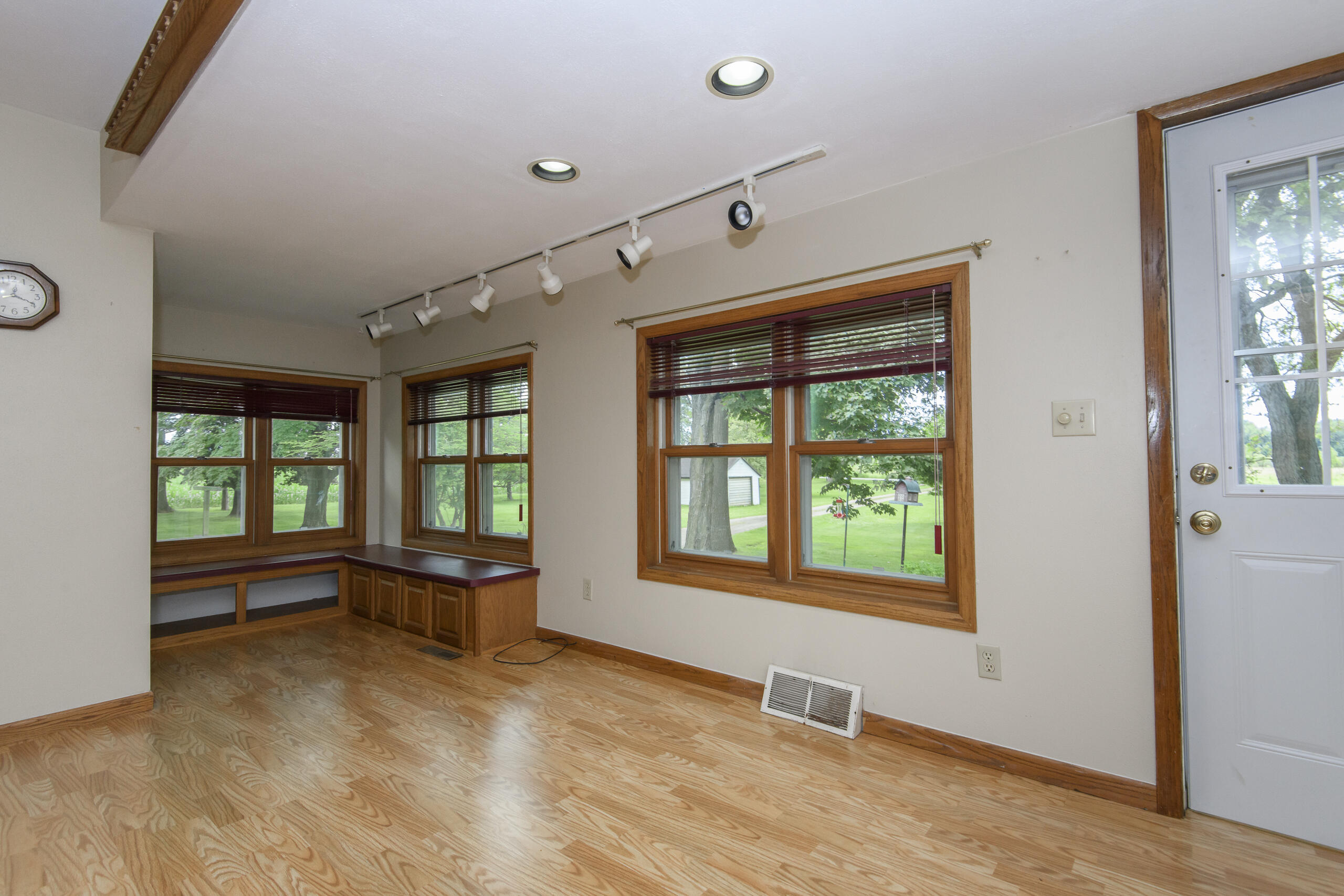 W3504 Conlon Road Hampden, WI 53925 - Photo 11 of 56 Dining Rm