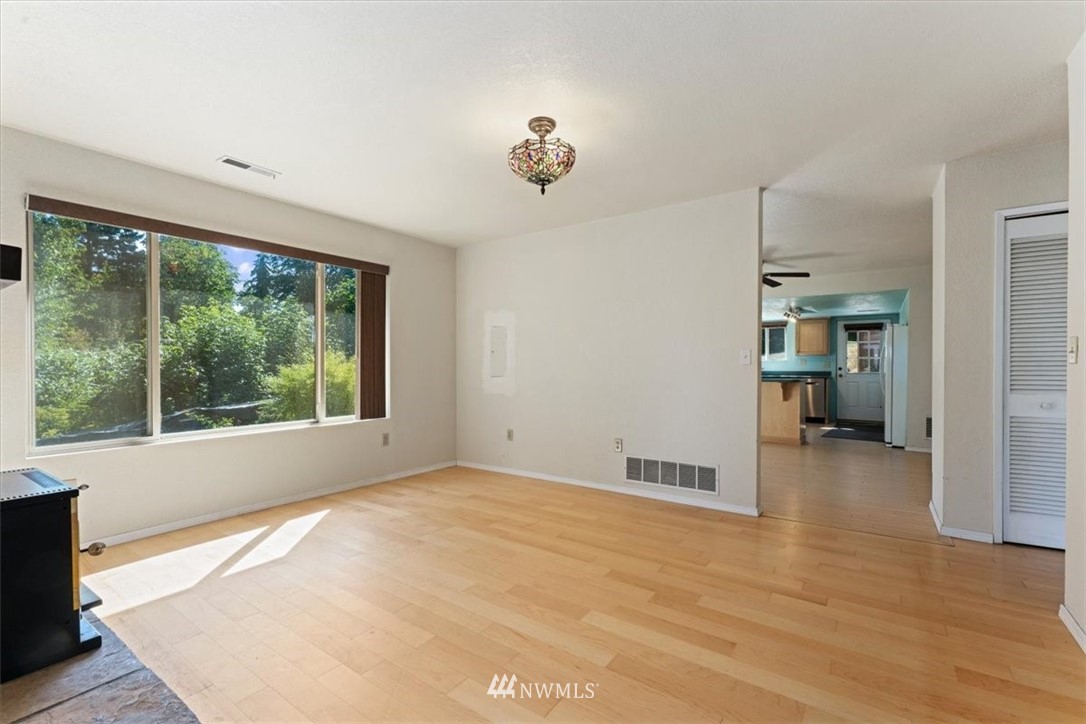 22606 Military Road South SeaTac, WA 98198 - Photo 9 of 34