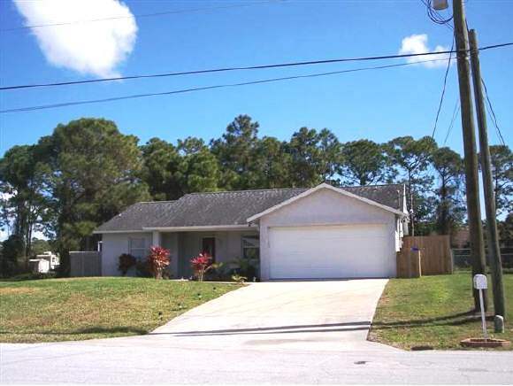 6435 Hudson Road Cocoa, FL 32927 - Photo 1 of 11 Primary Photo