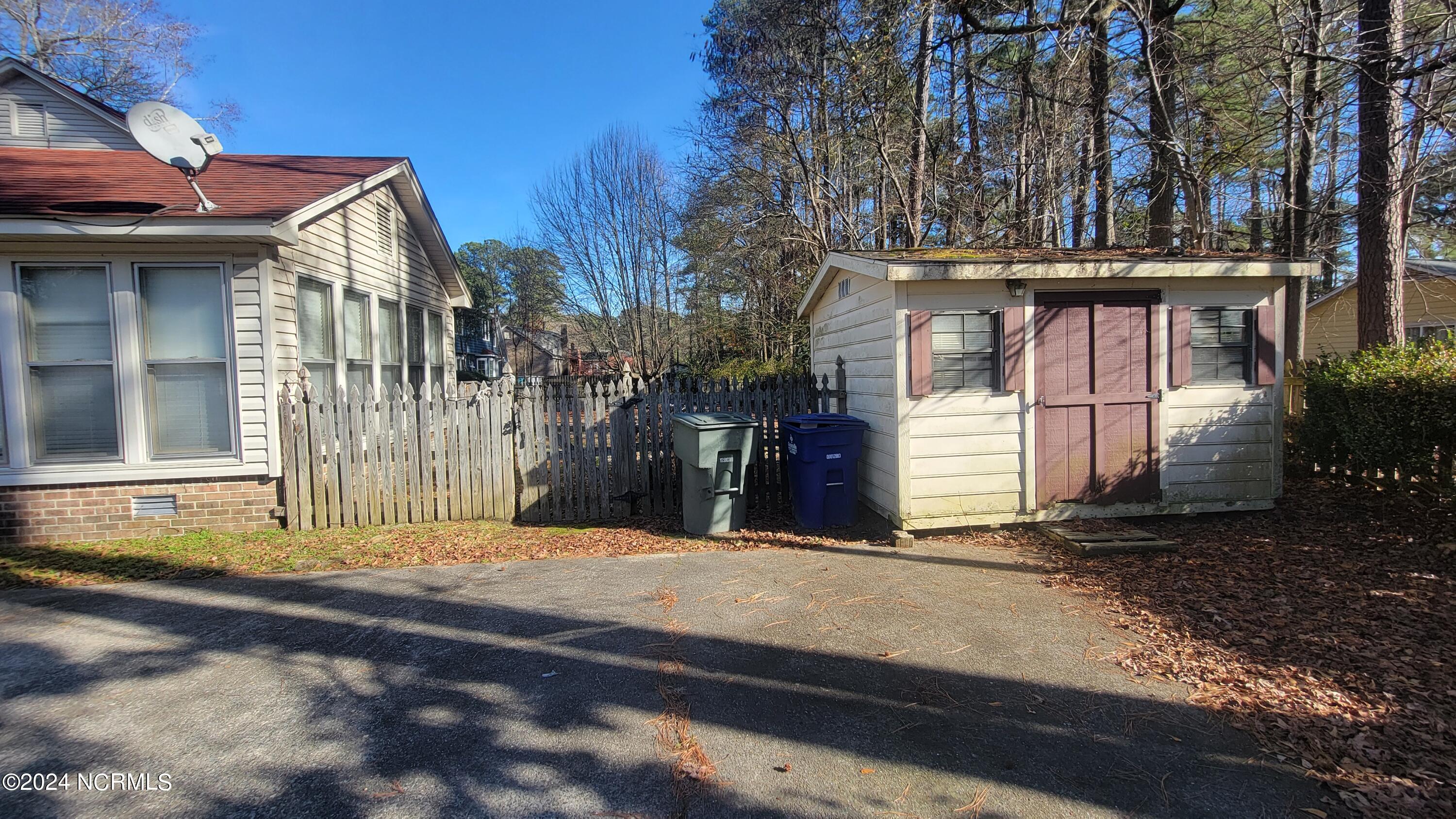 122 Antler Road Greenville, NC 27834 - Photo 3 of 6 20240105_135506