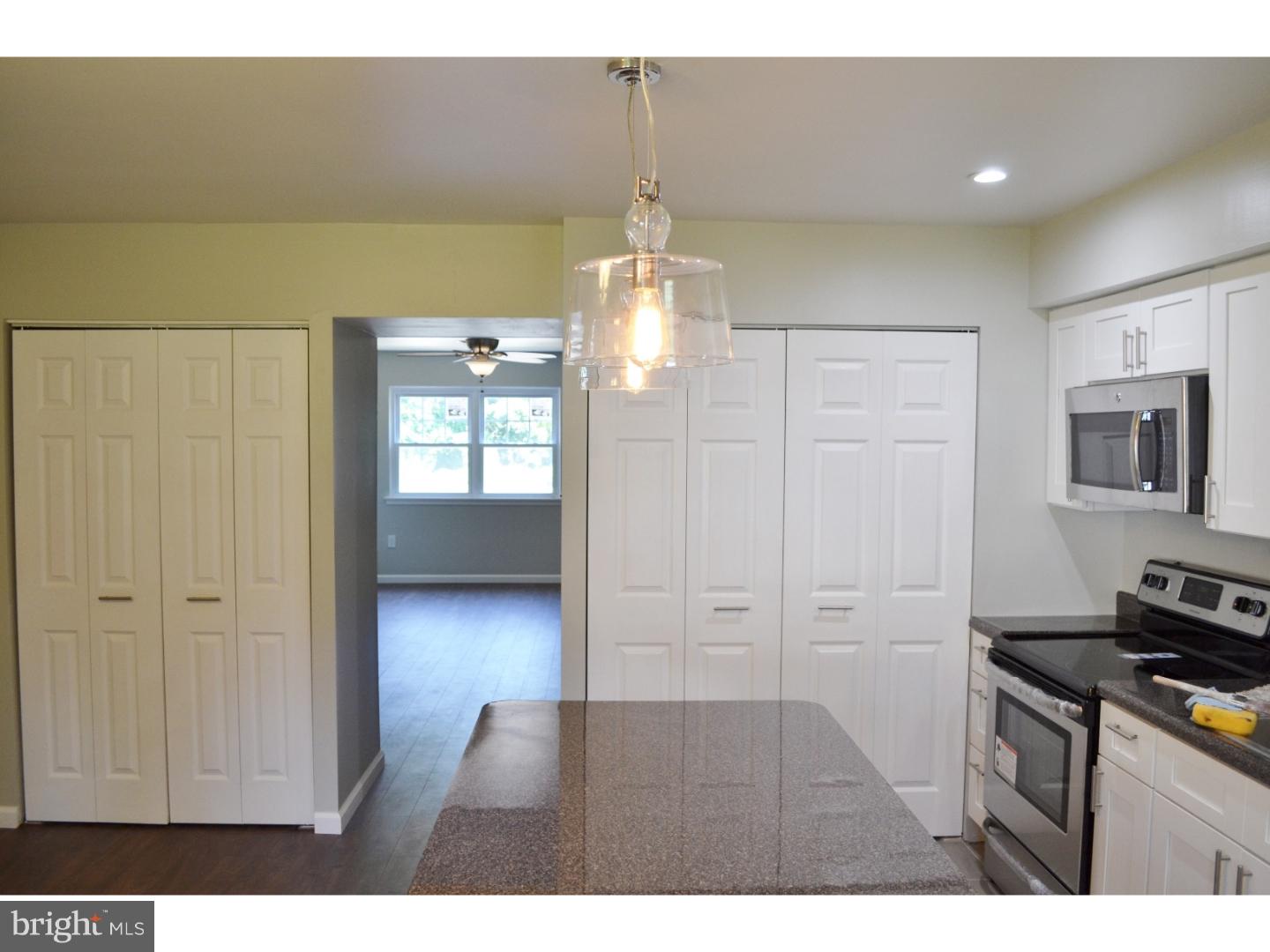 515 North York Road, Unit 11E Willow Grove, PA 19090 - Photo 3 of 18 Gallery Image 3