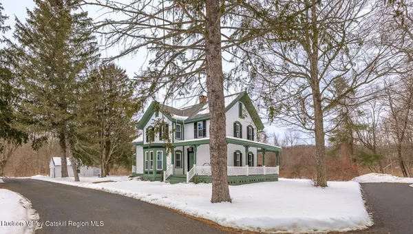 $828,000 | 23 Frog Alley, Old Chatham, NY 12136